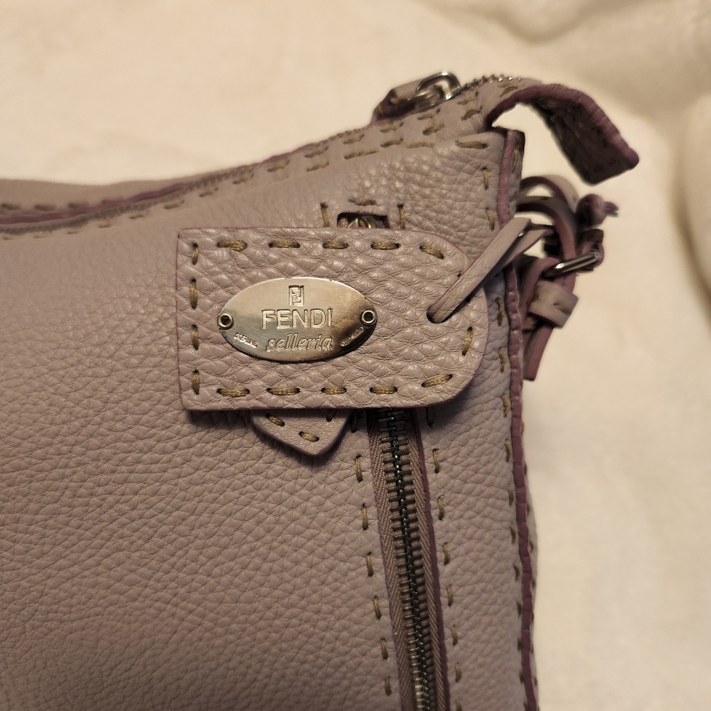 Vintage Fendi Selleria Borsa Lampo bag in Lilla. - Picture 6 of 16